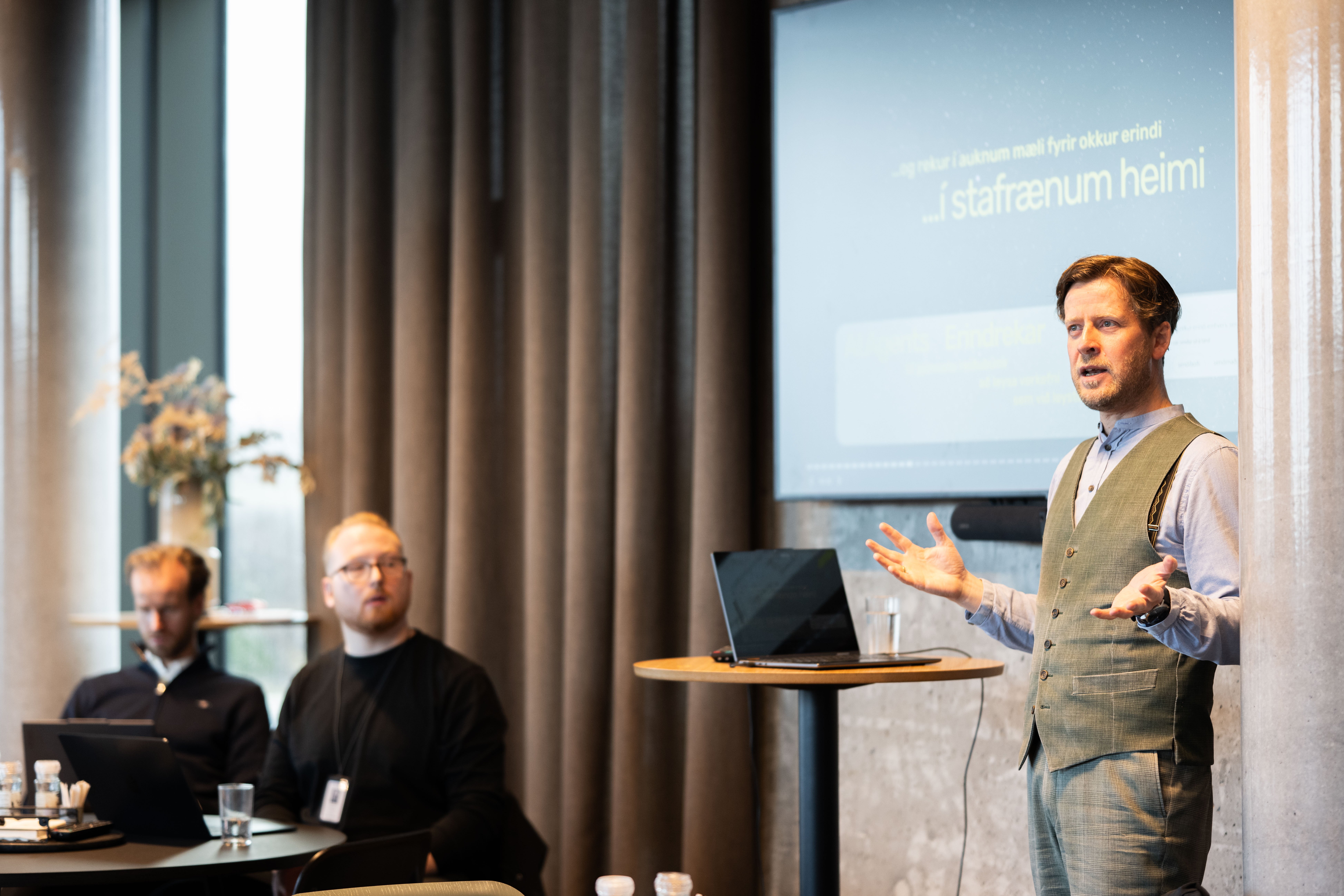 PC_Hugvekja-um-gervigreind_1025_CR-12